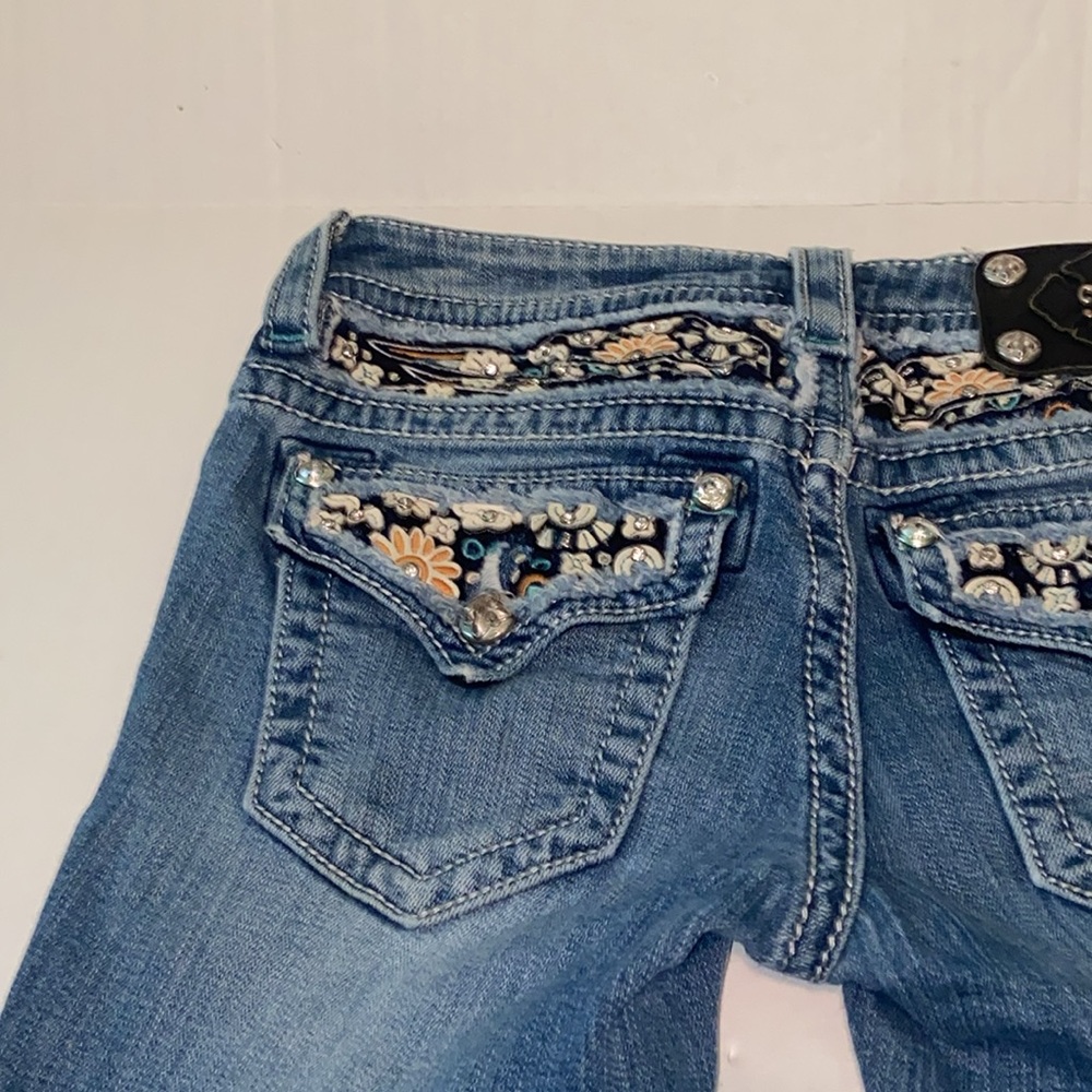 Miss Me Signature Women's Size 26 Embellished Capri Jeans - Picture 7 of 13